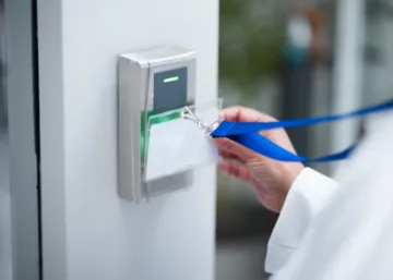 Immagine di copertina dell'articolo: Gestione Avanzata delle Presenze: Il Sistema NFC Personalizzabile di SWD Group